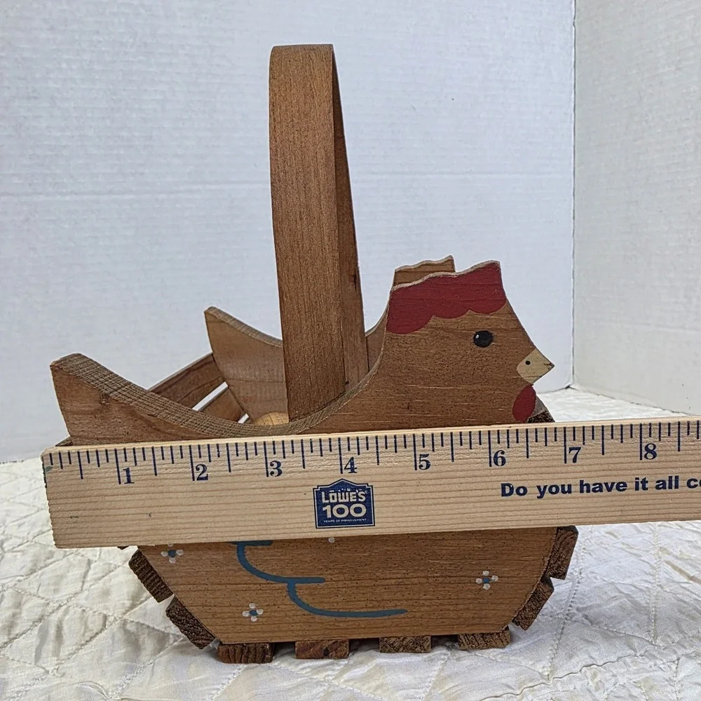 Vintage Cottagecore Wooden Eggs Basket Hearts Chickens Kitschy Country